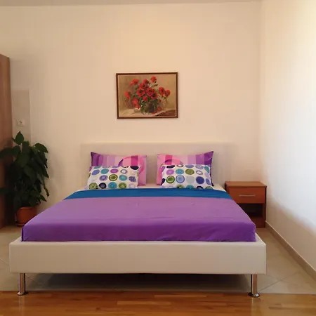 Homestay Gala Omis